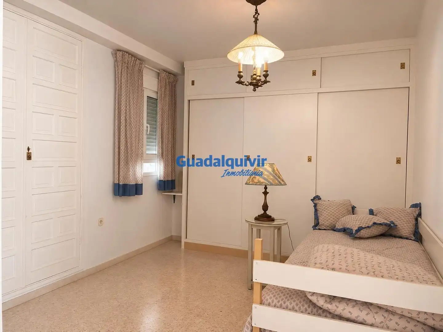 Habitación de Piso en venta en Sevilla con Aire acondicionado y Balcón
