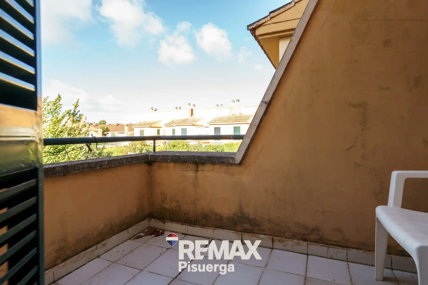 Vista exterior de Casa o chalet en venta en Simancas con Calefacción, Terraza y Trastero