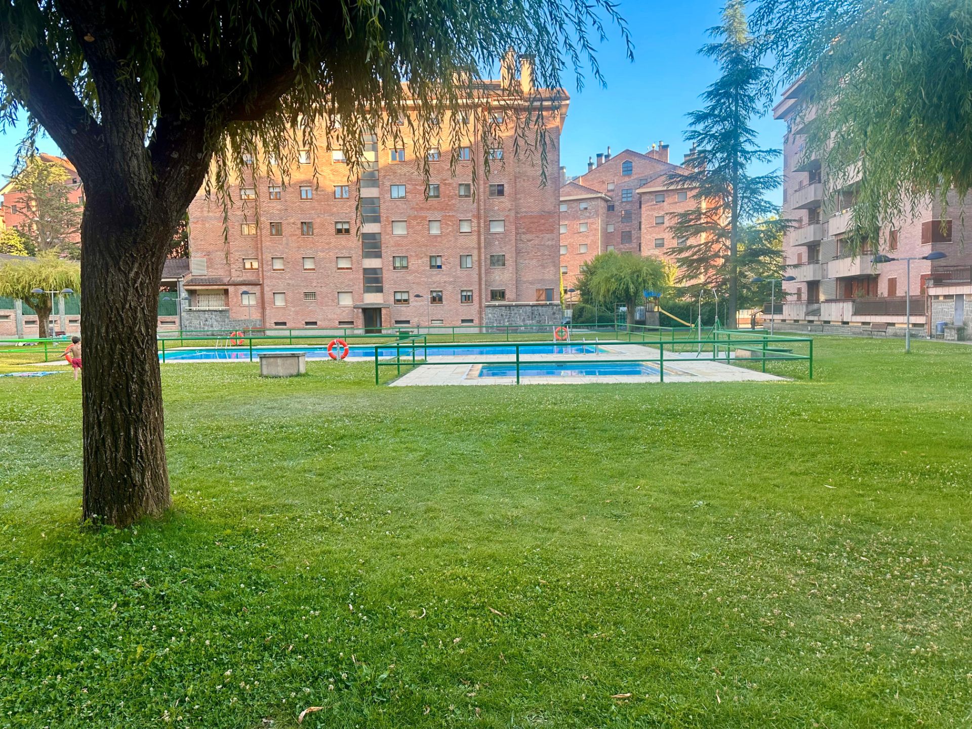 Swimming pool of Flat for sale in Jaca