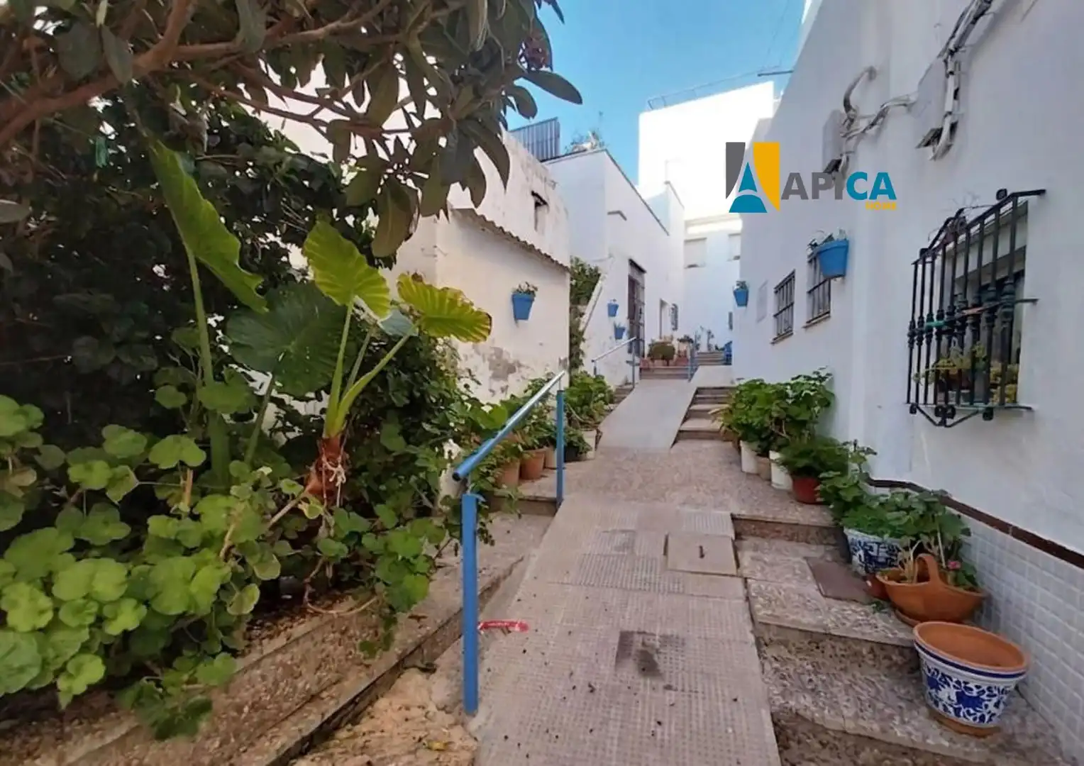 Exterior view of Houses for sale in Conil de la Frontera  with Air Conditioner, Terrace and Furnished