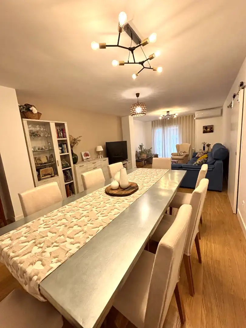 Esszimmer von Wohnung zum Verkauf in Plasencia mit Klimaanlage, Heizung und Parkett