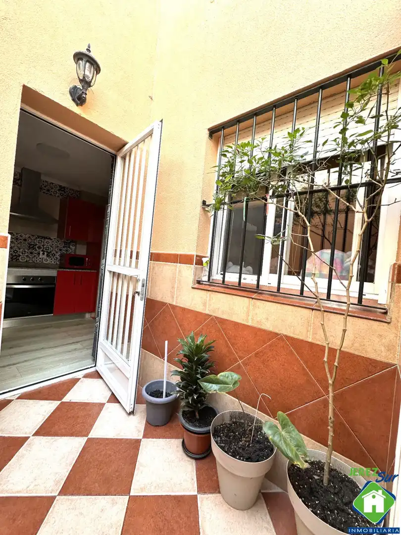 Balcony of Detached homes for sale in Jerez de la Frontera  with Air Conditioner, Heating and Private garden