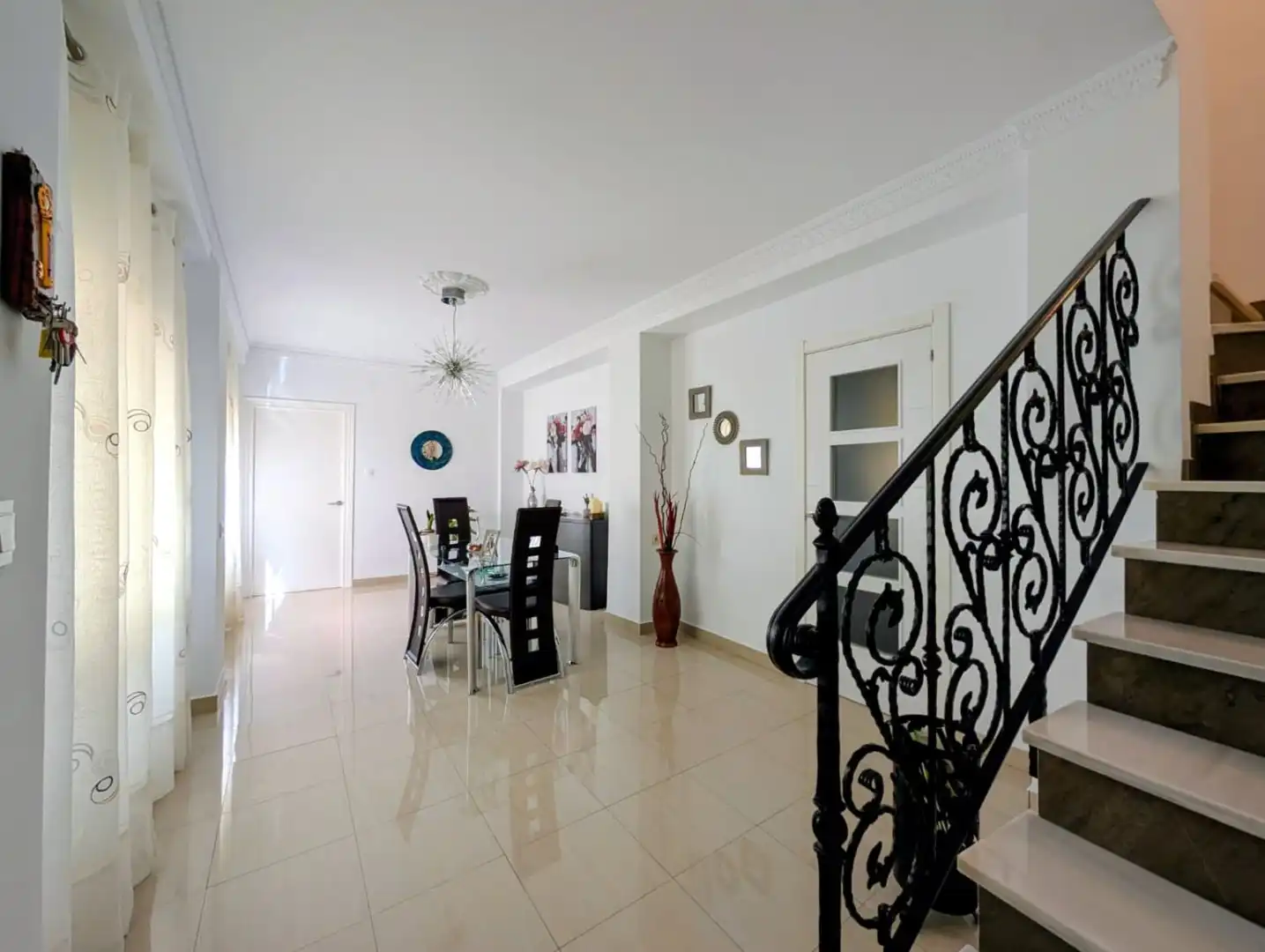 Houses for sale in Loja  with Terrace and Storage room