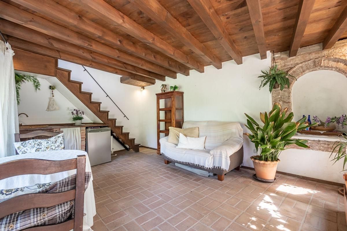 Living room of House or chalet for sale in  Granada Capital  with Private garden, Terrace and Community pool