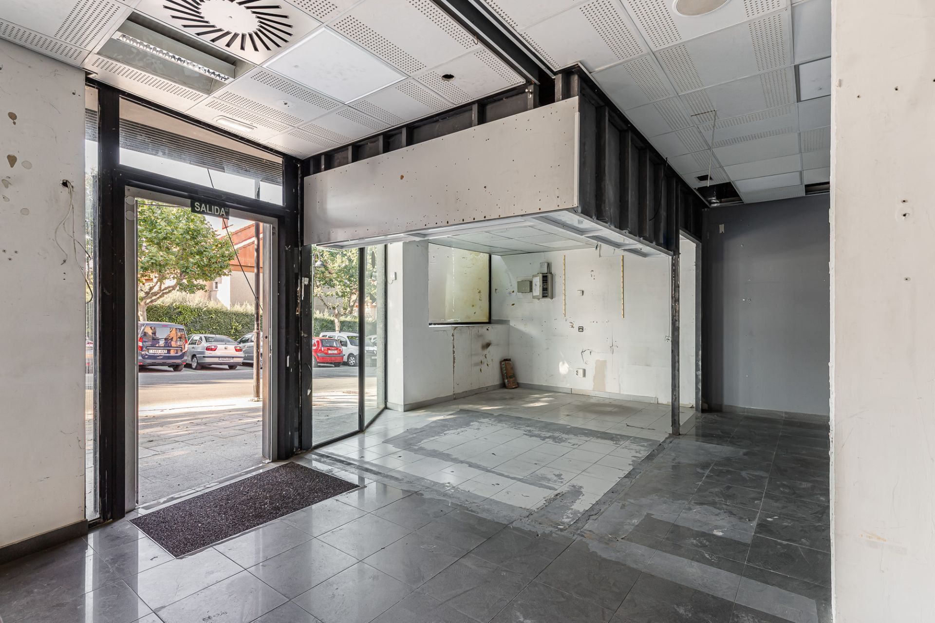 Premises to rent in Galapagar  with Air Conditioner