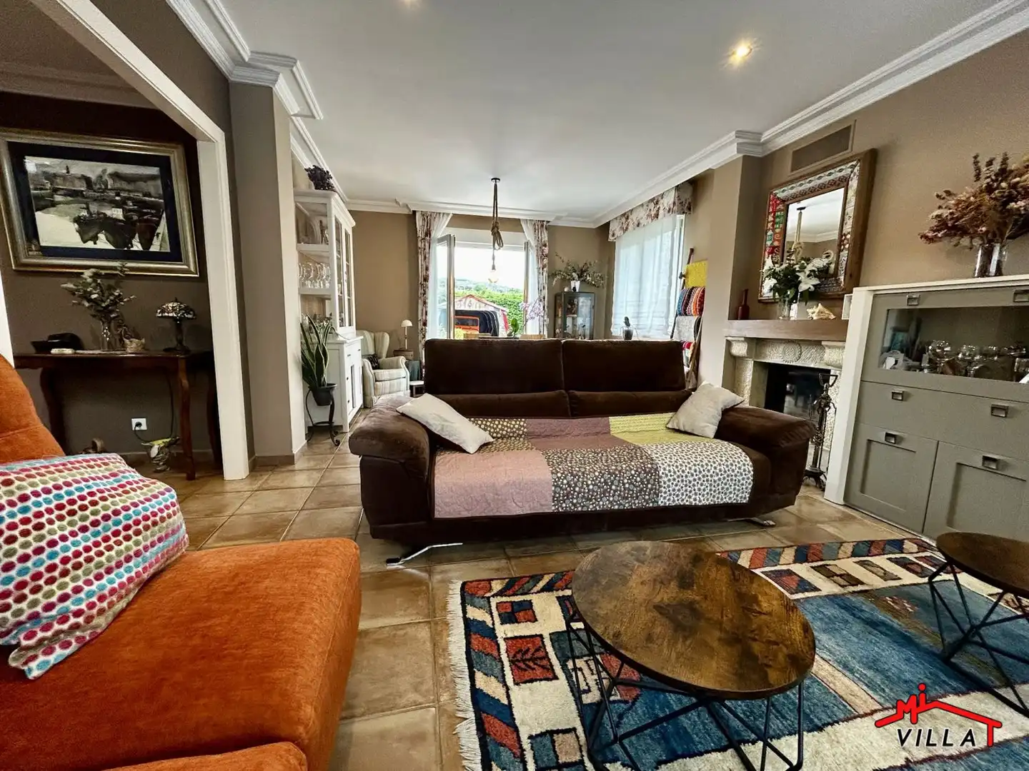 Sala de estar de Casa o chalet en venta en Bárcena de Cicero con Calefacción, Terraza y Amueblado