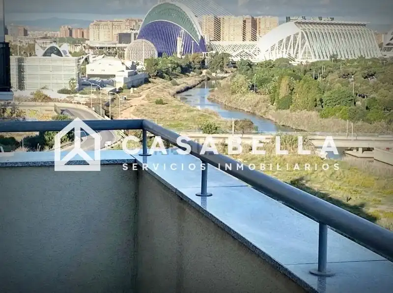 Vista exterior de Dúplex en venda en Valencia amb Aire condicionat, Calefacció i Terrassa