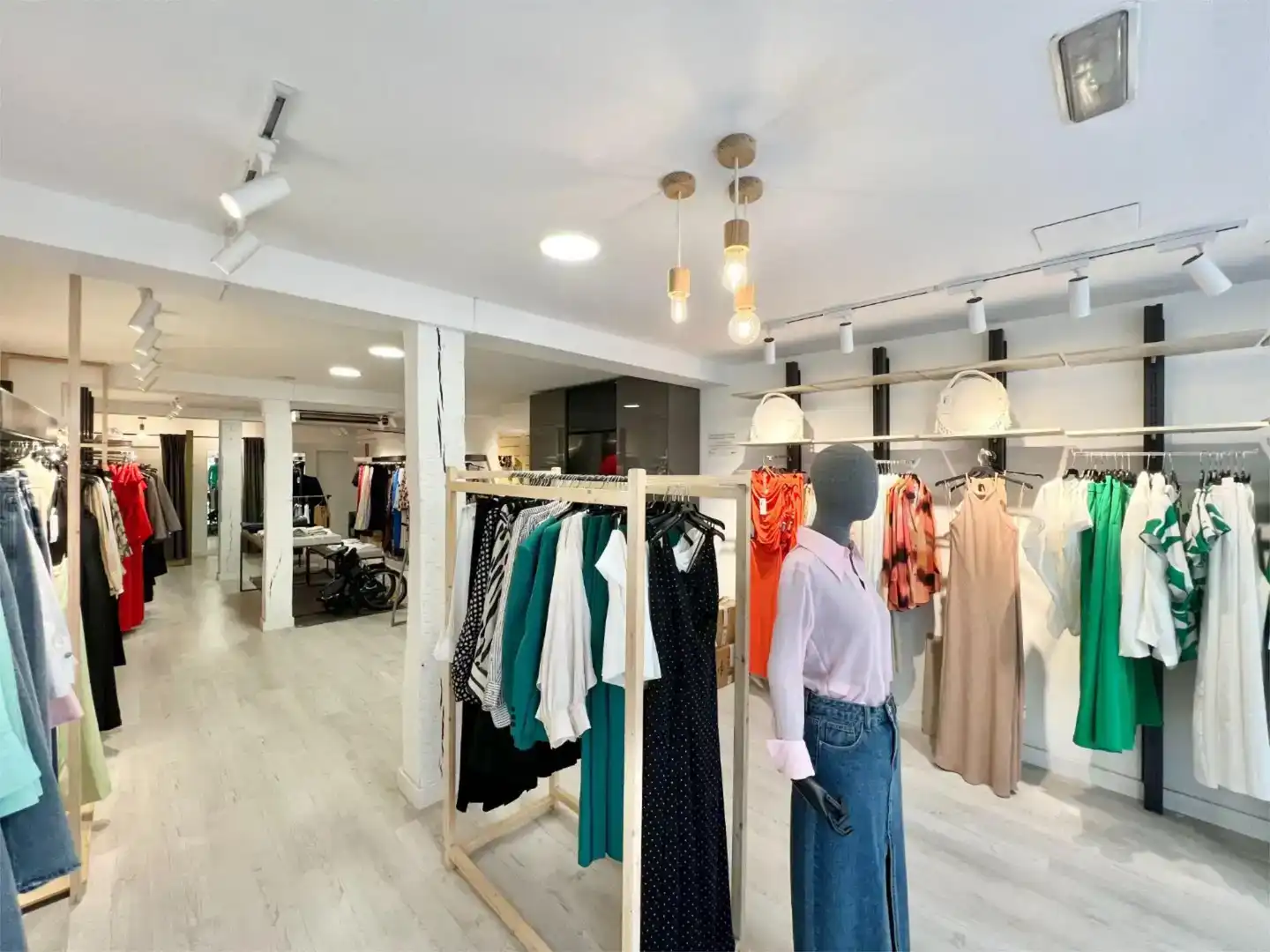Local en venta en Vitoria - Gasteiz con Aire acondicionado