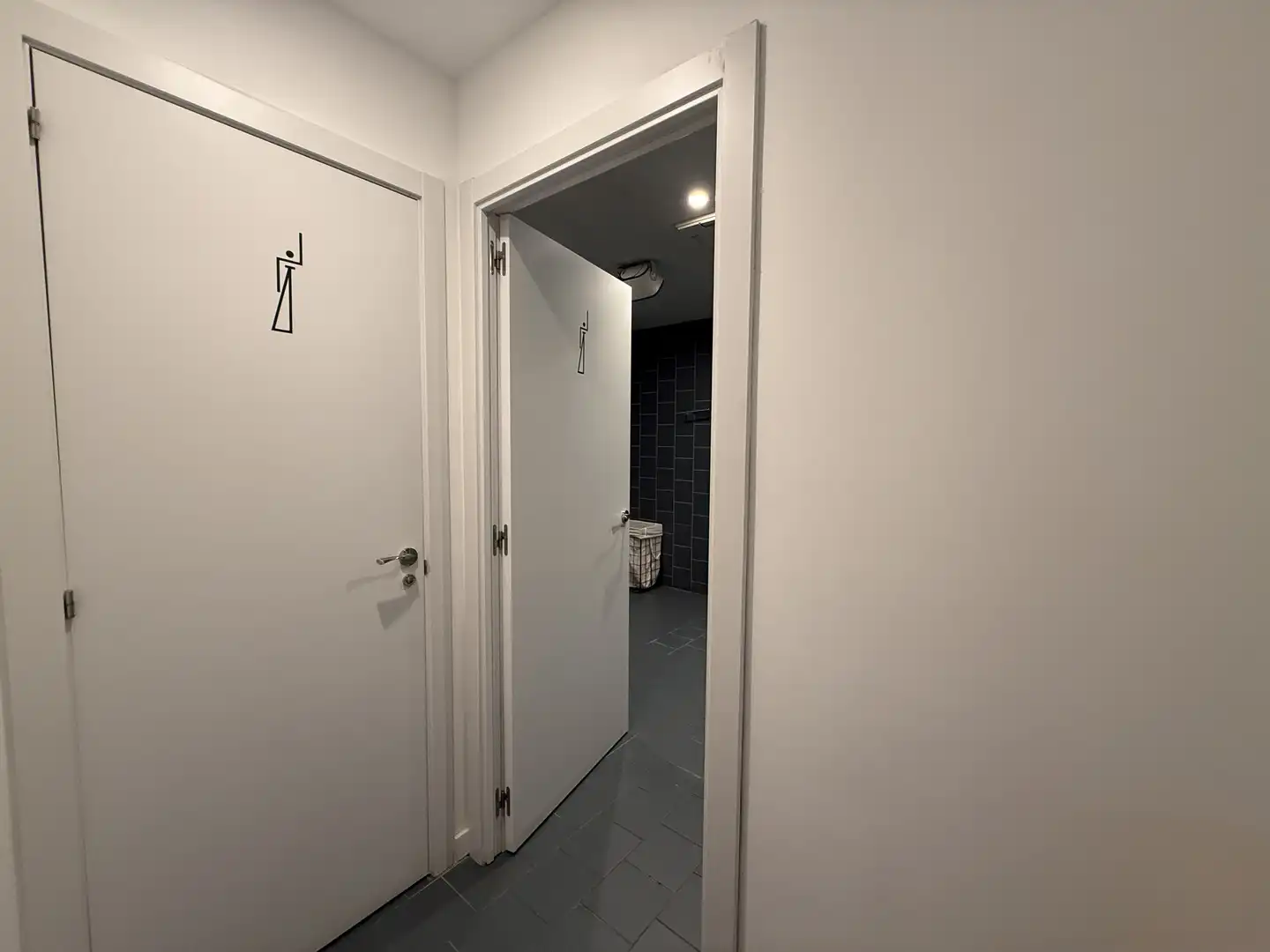 Bathroom of Commercial properties for sale in Barcelona