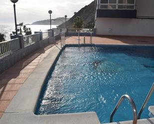 Piscina de Apartament de lloguer en Almuñécar amb Aire condicionat, Terrassa i Moblat