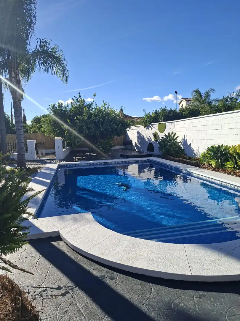 Piscina de Casa o chalet de alquiler en Alhaurín El Grande con Aire acondicionado, Jardín privado y Terraza