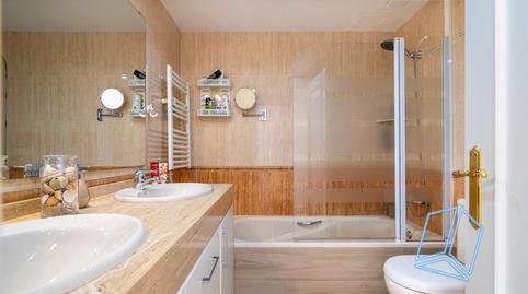 Foto 5 de Casa adosada en venda a Carrer Prat de la Riba, Les Salines - Pla de Sant Pere, Barcelona