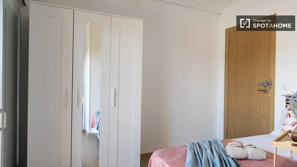 Room in Palomeras Bajas