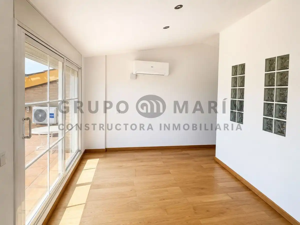 Dúplex con terraza en venta en Carrer del Cogoll, imagen 8