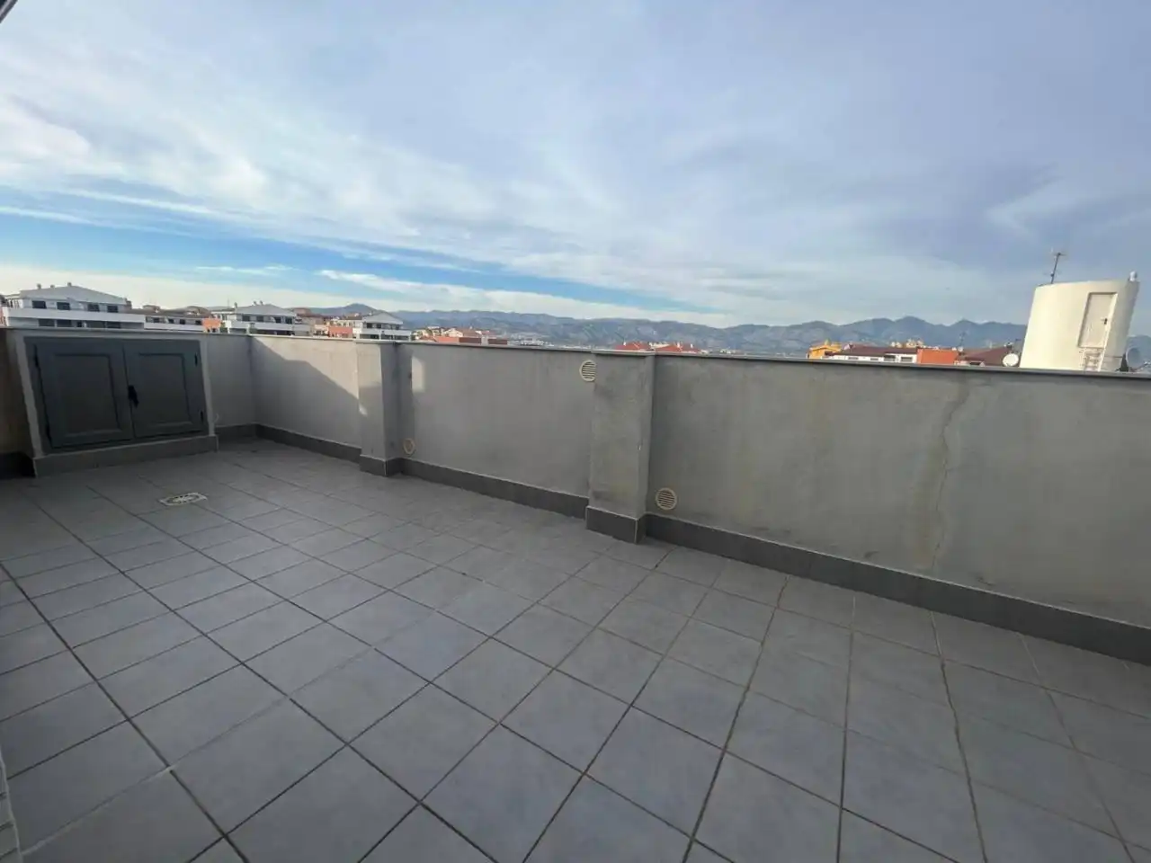 Terrasse von Dachboden zum Verkauf in Castellón de la Plana / Castelló de la Plana mit Heizung, Terrasse und Abstellraum