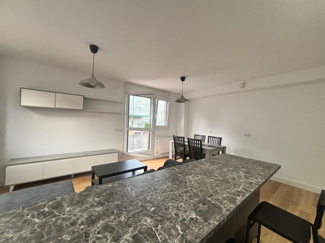 Vista exterior de Pis de lloguer en Urduliz amb Calefacció, Terrassa i Traster