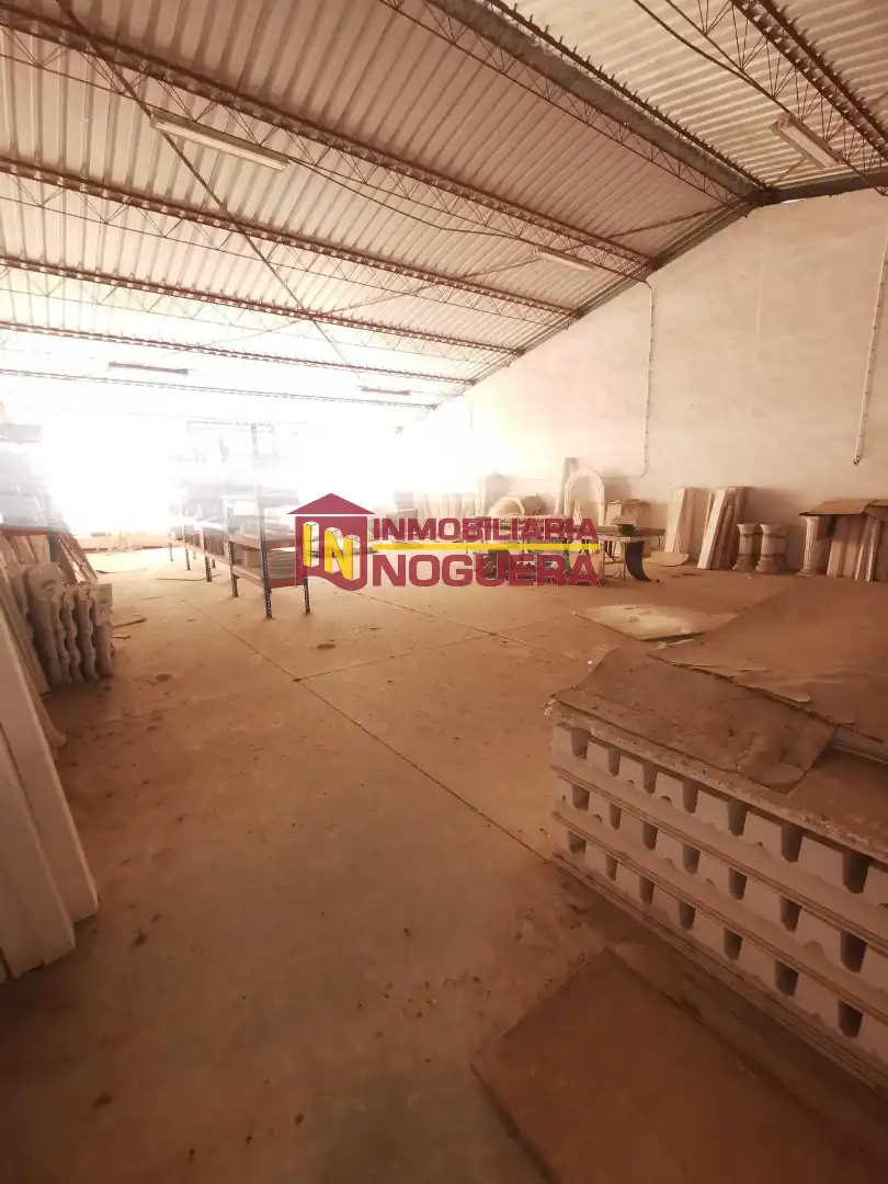 Nau industrial en venda en Écija