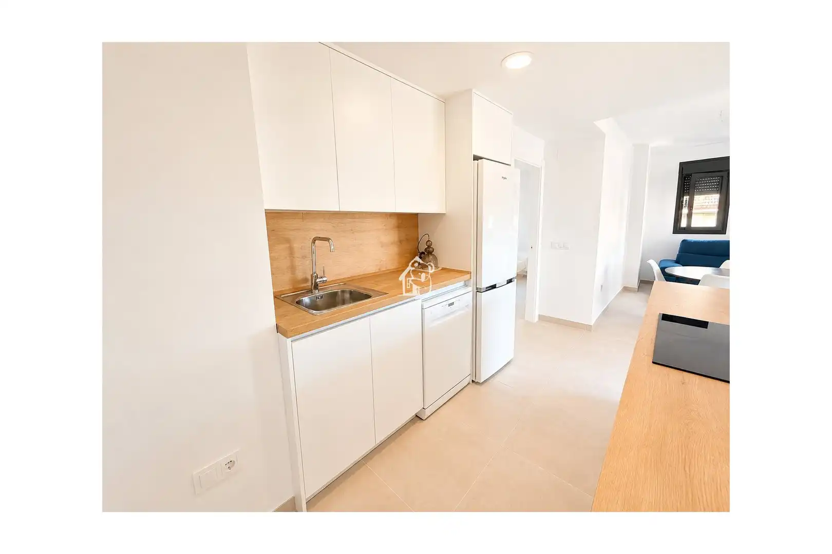 Cuina de Apartament de lloguer en San Pedro del Pinatar amb Aire condicionat, Jardí privat i Terrassa