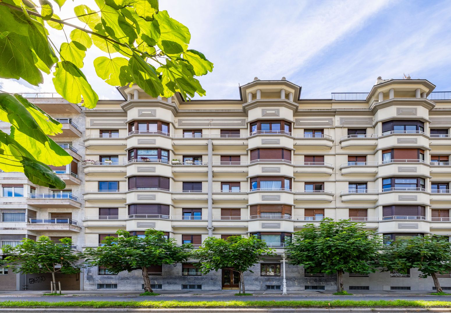 Vista exterior de Piso en venta en Donostia - San Sebastián  con Calefacción, Trastero y Balcón