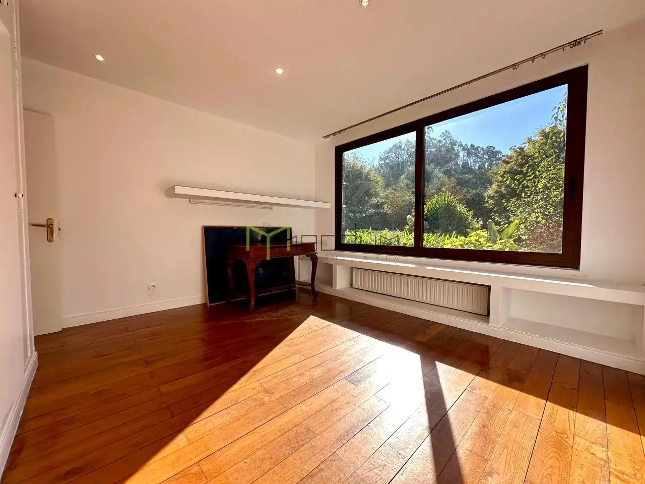 Außenansicht von Haus oder Chalet zum Verkauf in Ames mit Heizung, Privatgarten und Terrasse