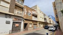 Vista exterior de Àtic en venda en San Javier amb Aire condicionat, Terrassa i Balcó