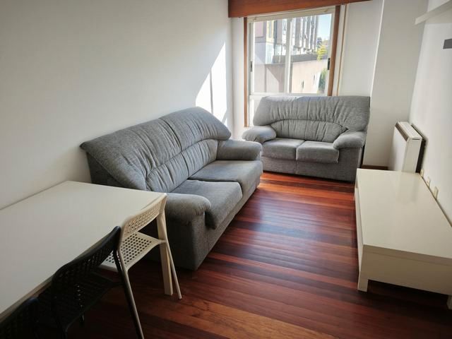 Sala d'estar de Apartament de lloguer en Santiago de Compostela  amb Calefacció i Moblat