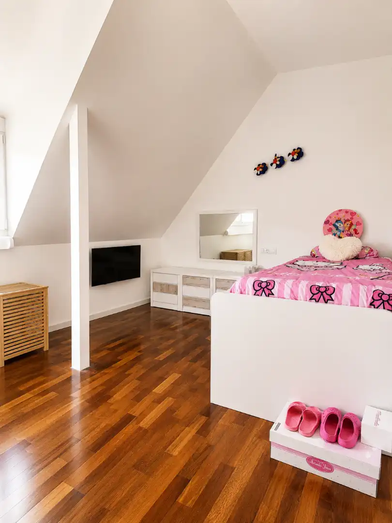 Habitación de Casa o chalet en venta en Vallirana con Jardín privado, Parquet y Terraza
