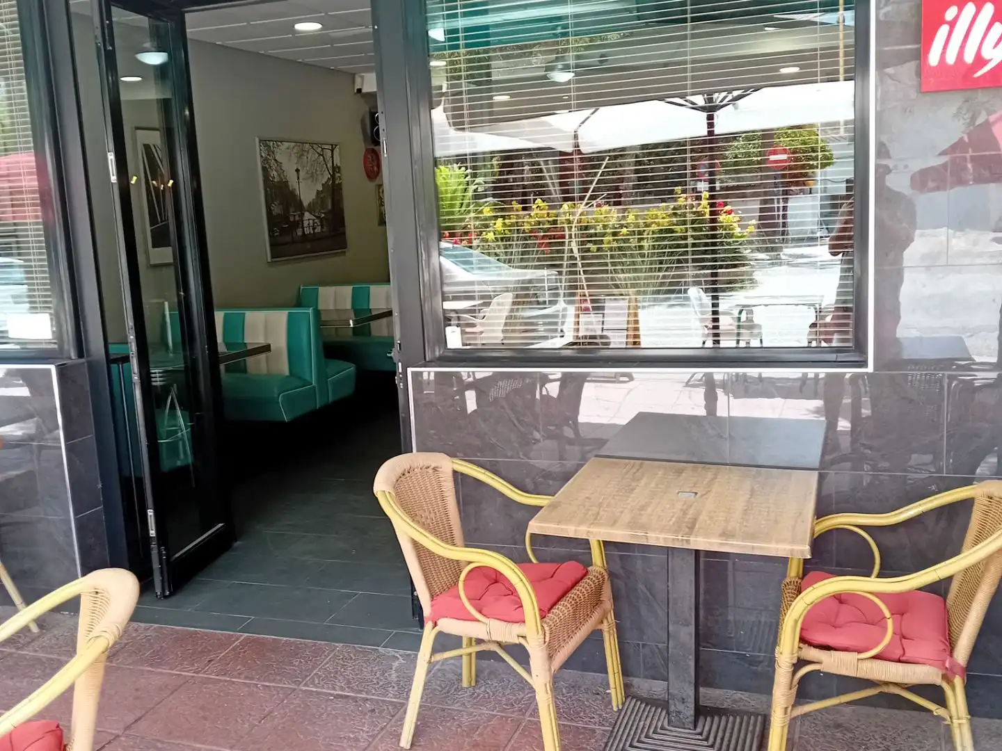 Commercial properties for sale in Estepona  with Terrace and Furnished