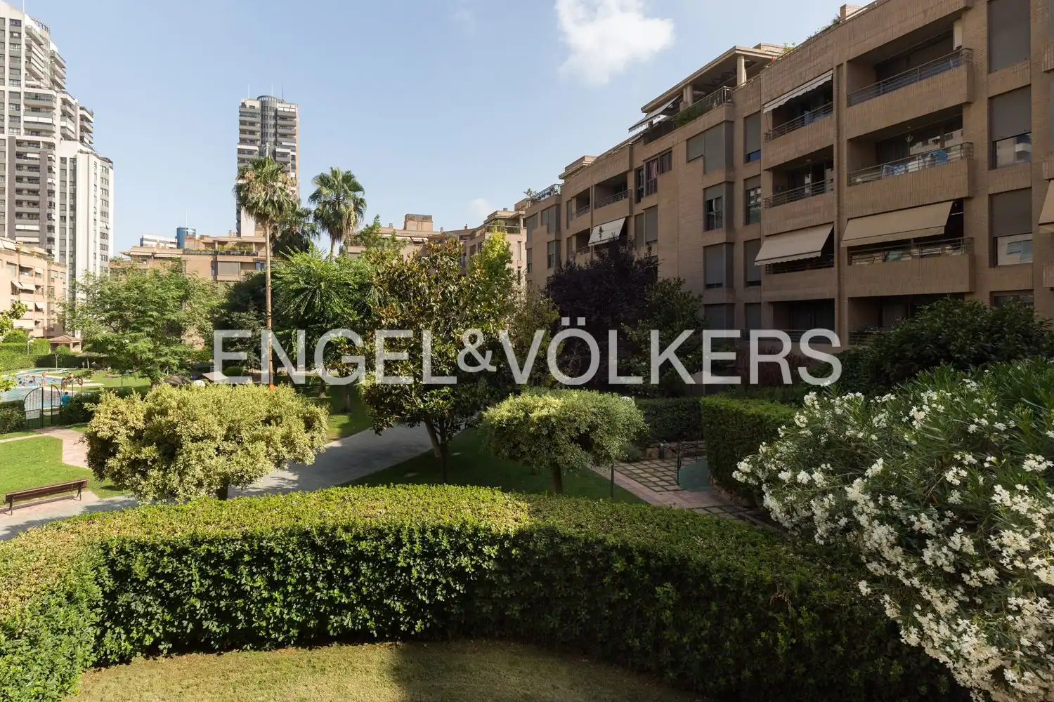 Vista exterior de Piso en venta en Valencia con Aire acondicionado, Calefacción y Jardín privado