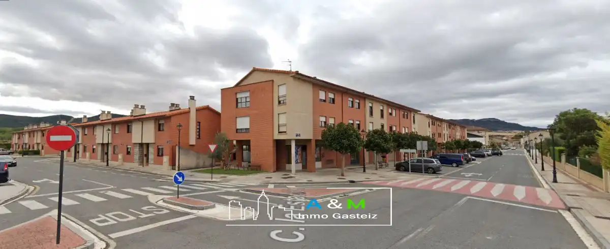 Piso con terraza en alquiler en Iruña Oka / Iruña de Oca, imagen 2