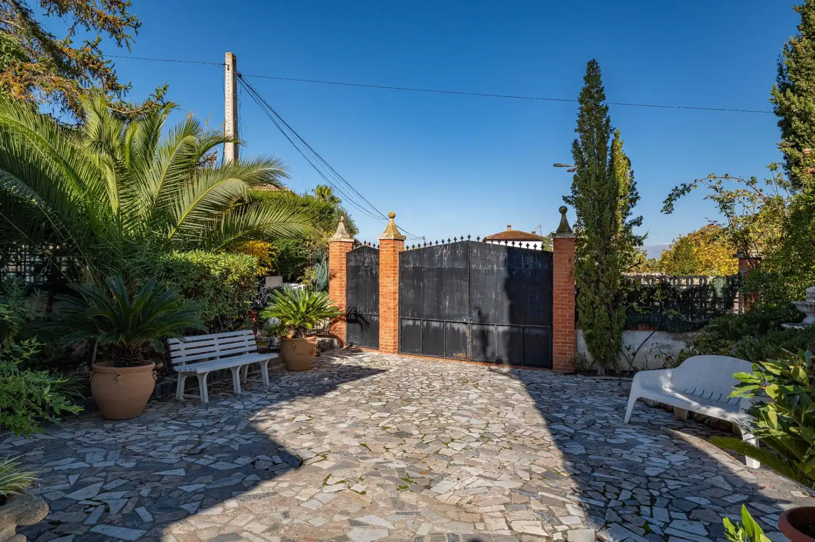 Chalet con piscina en venta en Avenida Suspiro del Moro 41, imagen 5