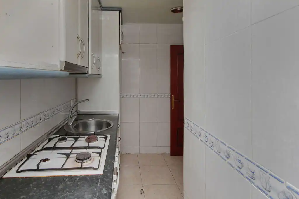 Kitchen of Flat for sale in Badalona