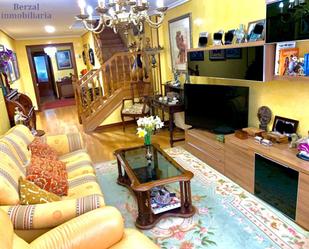 Sala d'estar de Finca rústica en venda en Santo Domingo de la Calzada amb Terrassa