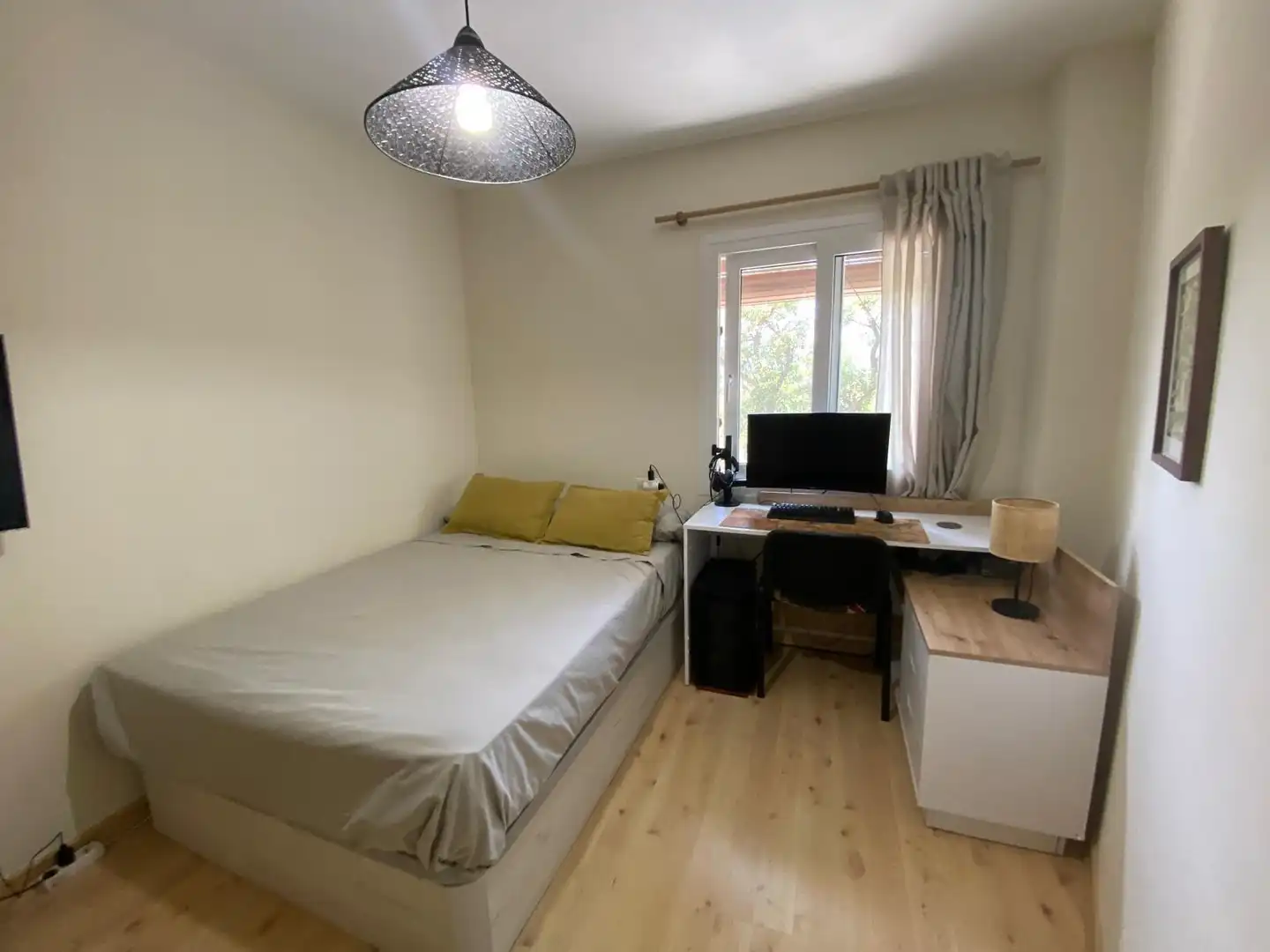 Dormitori de Casa o xalet en venda en Los Barrios amb Jardí privat, Terrassa i Traster