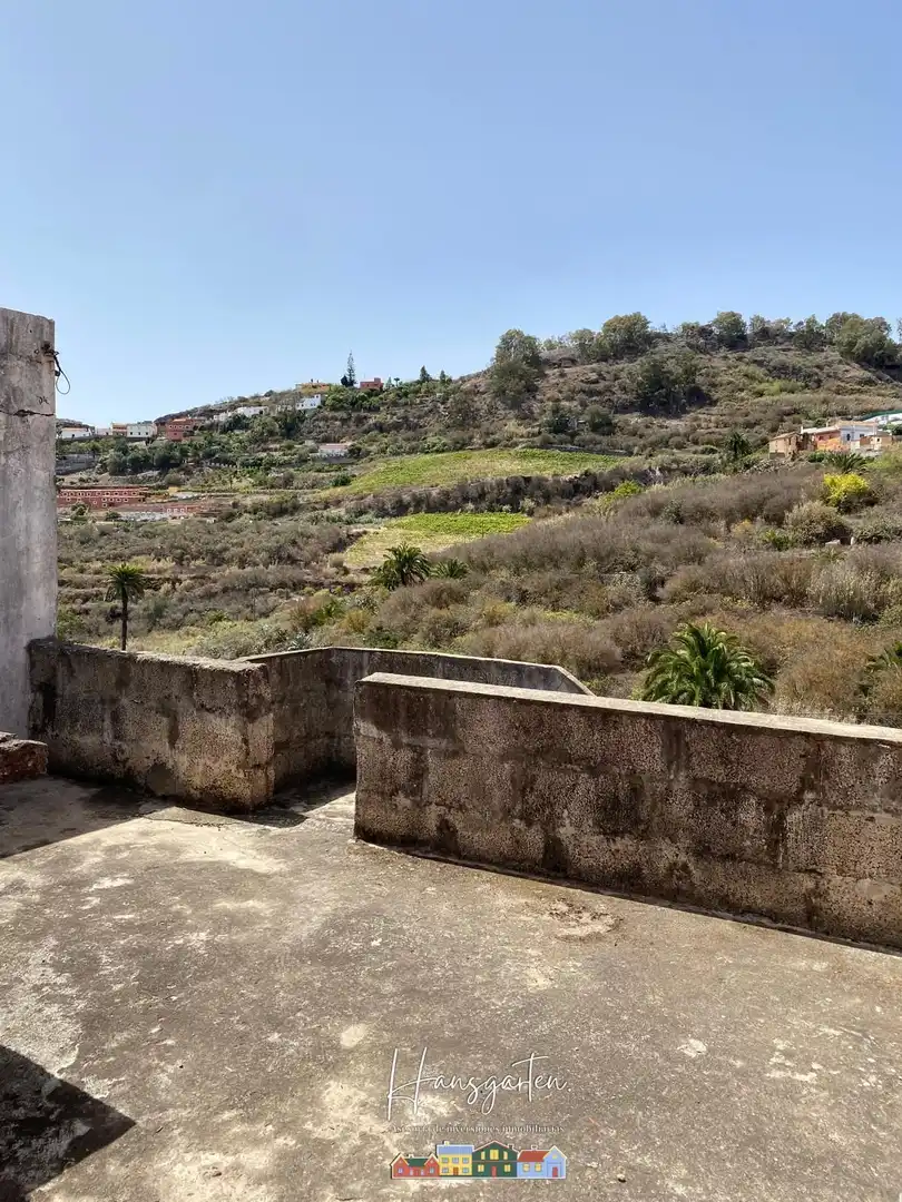 Houses for sale in Teror  with Private garden