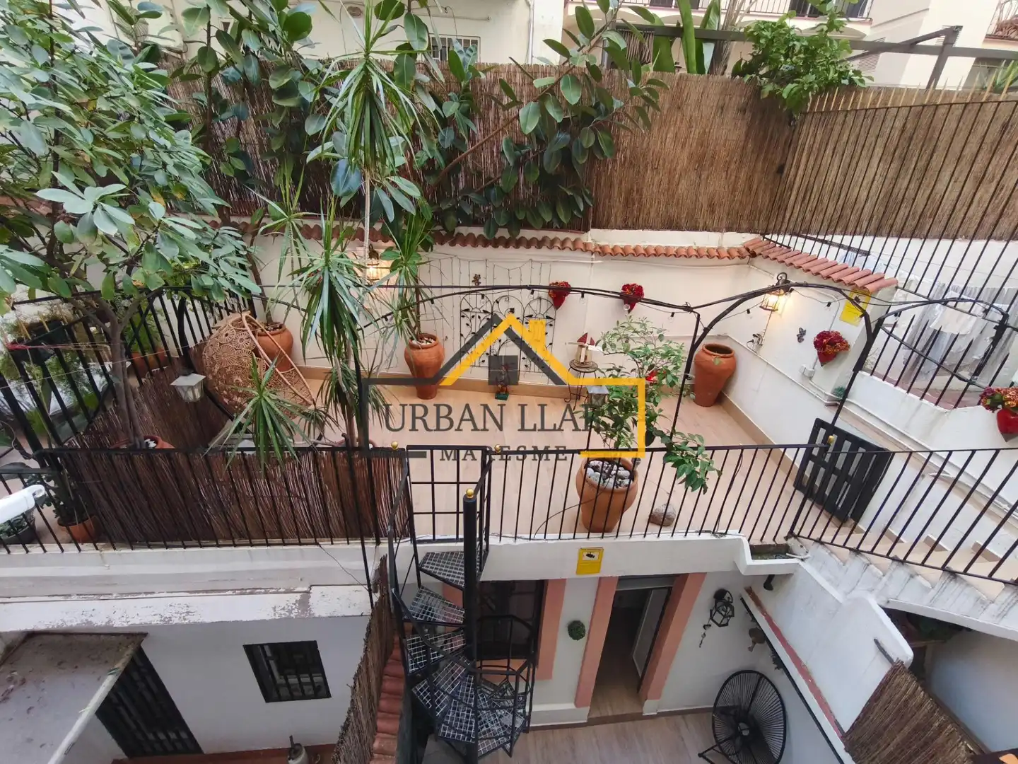 Terrassa de Dúplex en venda en Barcelona amb Aire condicionat, Calefacció i Parquet