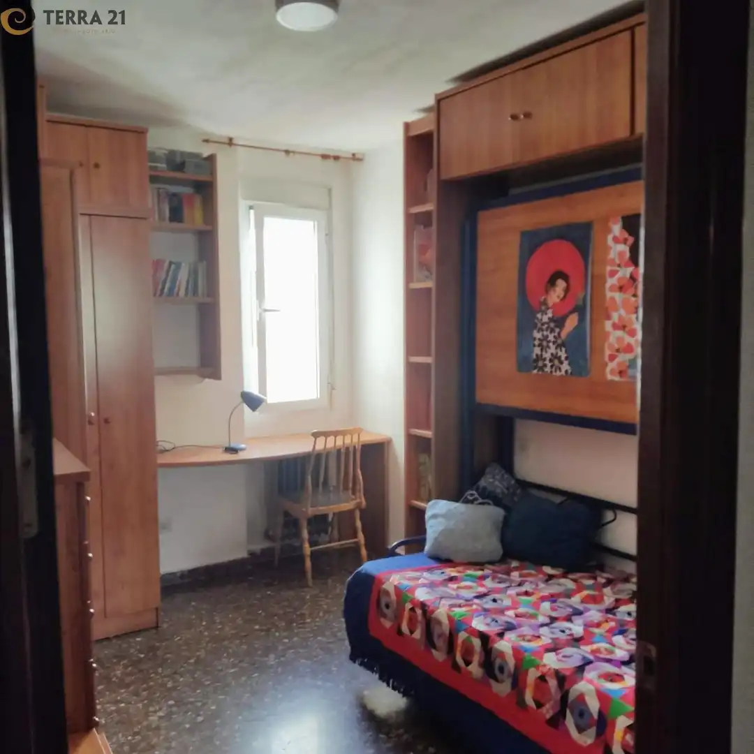 Habitación de Piso de alquiler en Jaén con Amueblado