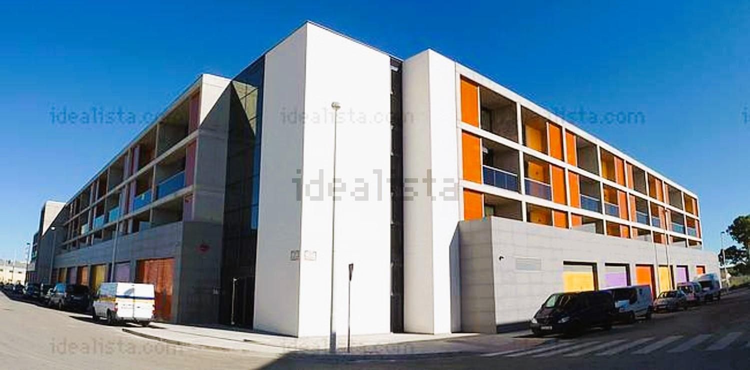 Exterior view of Garage to rent in Manises