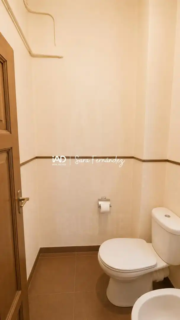 Gewerbefläche zum Verkauf in Villamontán de la Valduerna, imagen 19