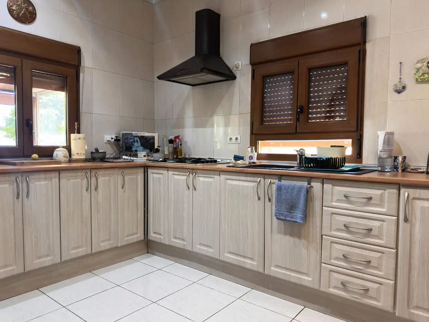 Kitchen of Houses for sale in Ontinyent  with Air Conditioner, Heating and Storage room