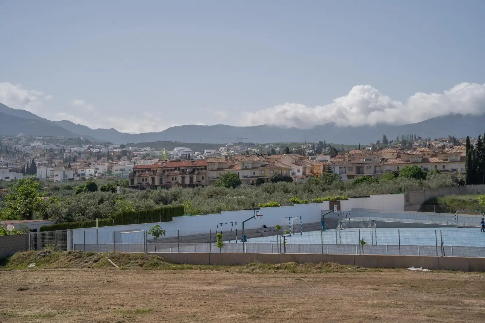 Piscina de Casa adosada en venta en Ogíjares con Aire acondicionado, Calefacción y Terraza