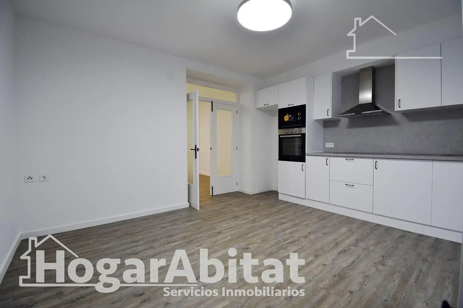 Kitchen of Houses for sale in Tavernes de la Valldigna  with Parquet flooring and Terrace