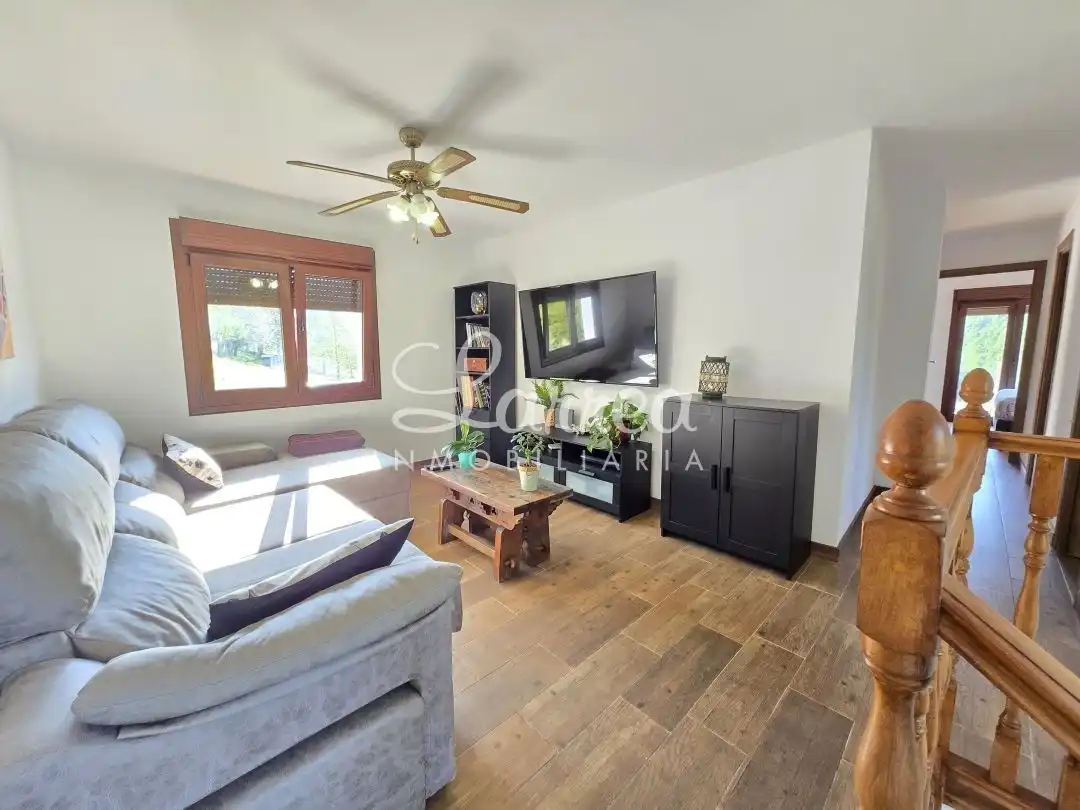 Sala de estar de Casa o chalet en venta en Muxika con Calefacción, Trastero y Amueblado