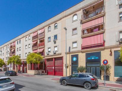 Vista exterior de Pis en venda en Jerez de la Frontera amb Aire condicionat, Jardí privat i Terrassa