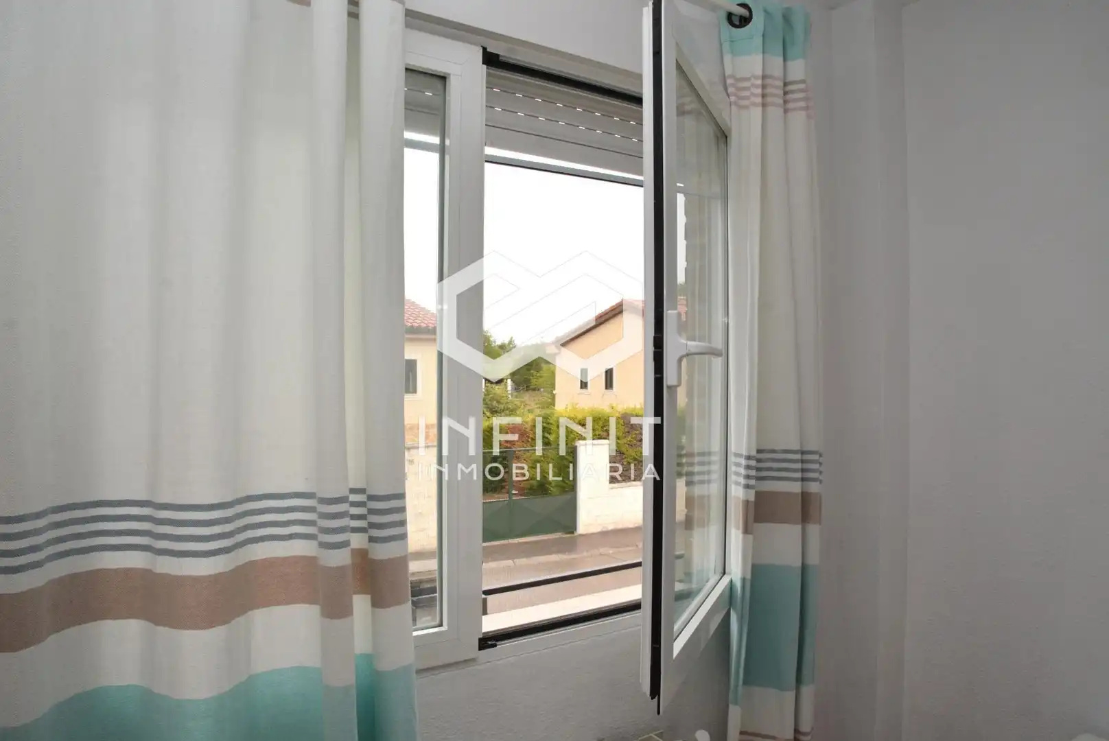 Bedroom of Houses for sale in Yebes  with Air Conditioner, Heating and Private garden
