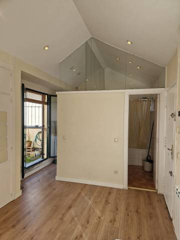 Estudio en Alquiler en Calle de Santa Isabel en Embajadores - Lavapiés