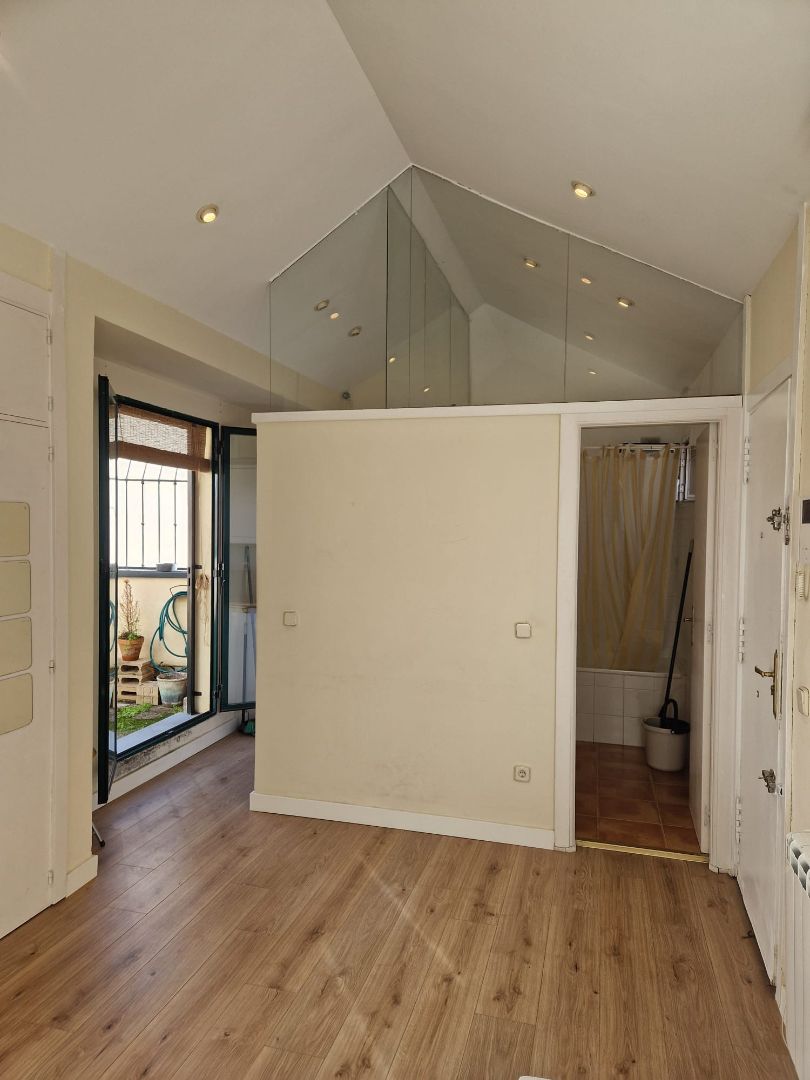 Estudi de lloguer en  Madrid Capital amb Calefacció, Terrassa i Moblat