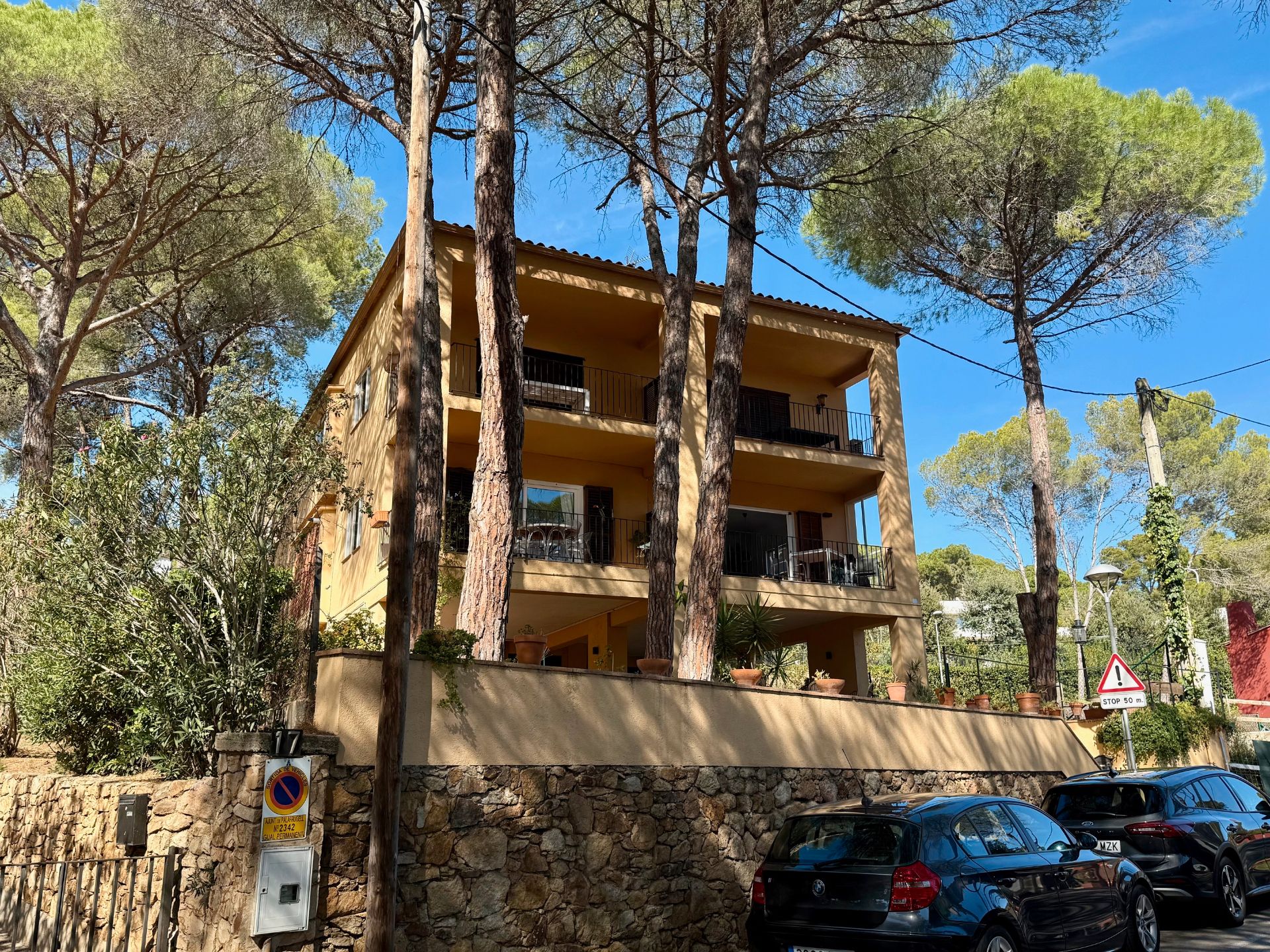 Vista exterior de Apartament en venda en Palafrugell amb Calefacció, Parquet i Terrassa
