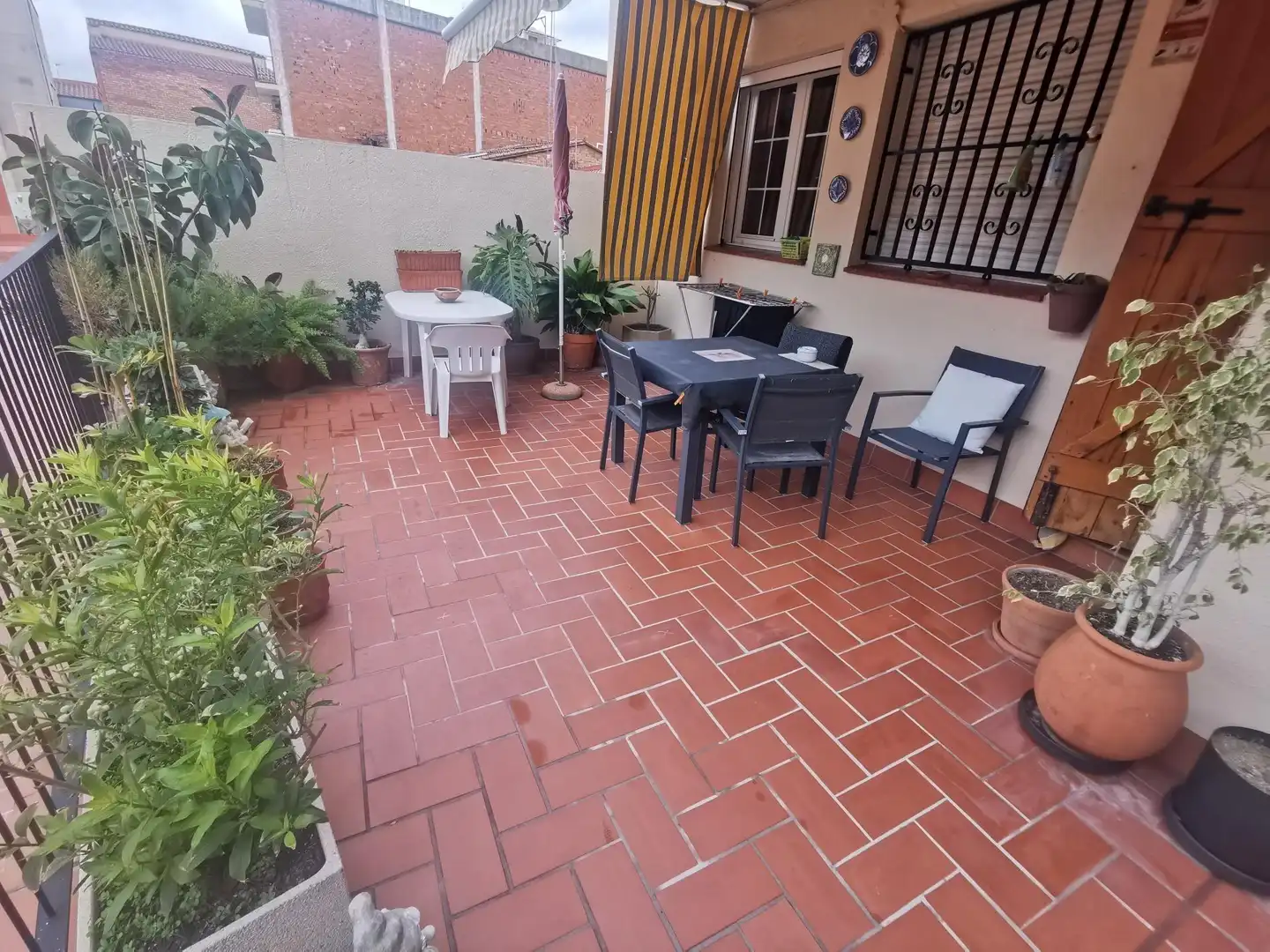 Terrasse von Wohnung zum Verkauf in Cornellà de Llobregat mit Klimaanlage, Heizung und Terrasse