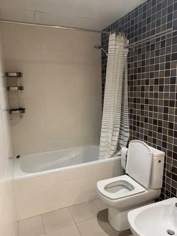 Baño de Apartamento en venta en Manresa con Parquet y Balcón